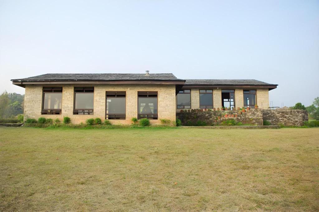 Hananoie - A Permaculture Resort ポカラ エクステリア 写真