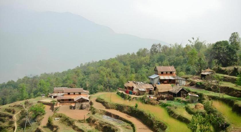 Hananoie - A Permaculture Resort ポカラ エクステリア 写真