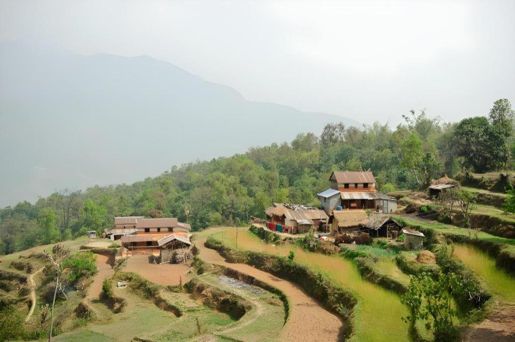 Hananoie - A Permaculture Resort ポカラ エクステリア 写真